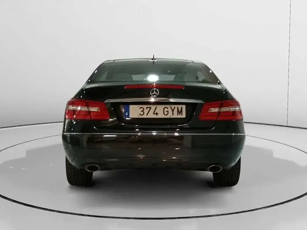 Usado Mercedes E350 292 CV (214 kW) 2009 Negro Coupe