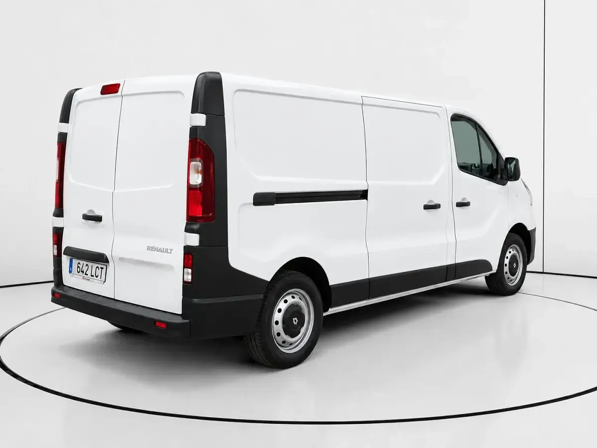 Usado Renault Trafic 125 CV (91 kW) 2019 Blanco Monovolumen
