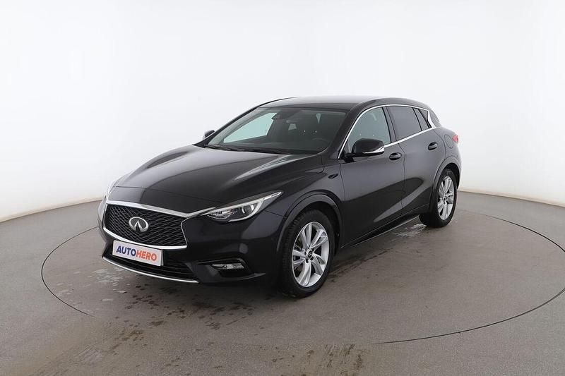 Negro Usado 2019 Infiniti Q30 Premium SUV | 16.299 € (Precio justo) - Imagen 1/3