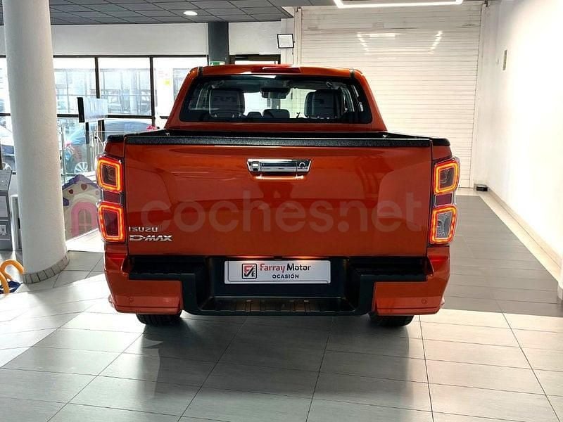 Usado Isuzu D-Max 163 CV (119 kW) 2021 Naranja Pickup/Camioneta
