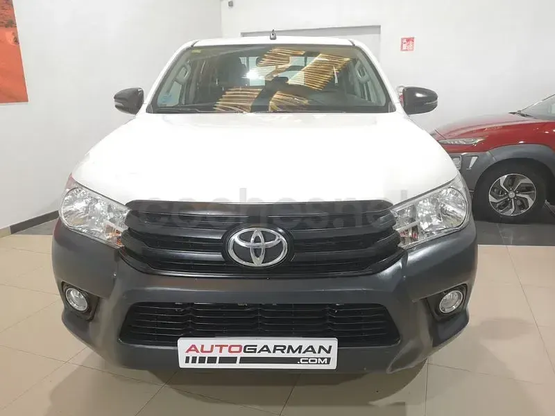 Usado Toyota HiLux 150 CV (110 kW) 2020 Blanco Pickup/Camioneta