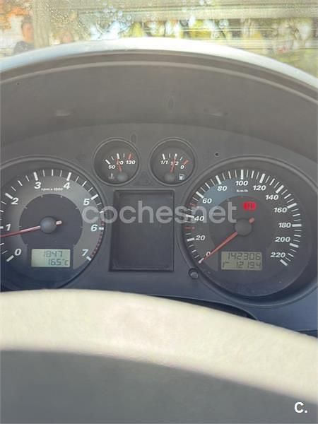 Begagnad Seat Ibiza Fresh 64 HK (47 kW) 2004 Blå Halvkombi