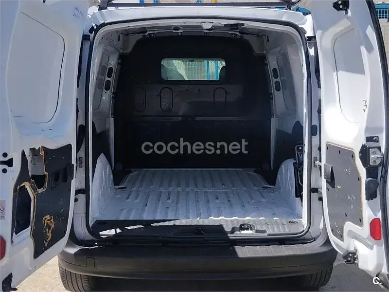 Usado Renault Kangoo 95 CV (69 kW) 2020 Blanco Monovolumen