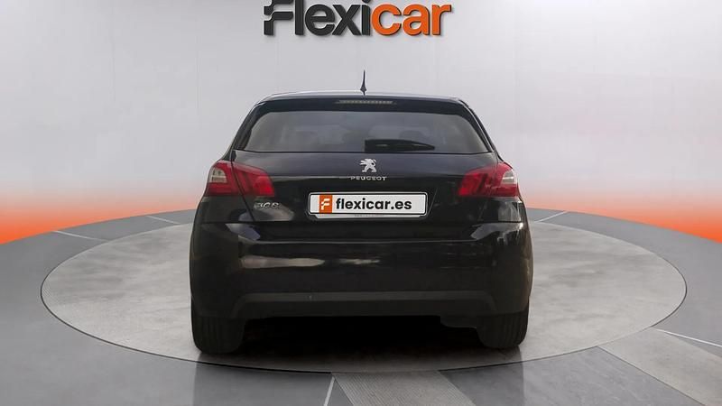 Usado Peugeot 308 Style 131 CV (96 kW) 2016 Negro Utilitario