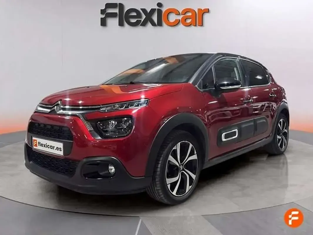 Usado Citroën C3 Shine 99 CV (72 kW) 2023 Rojo Utilitario