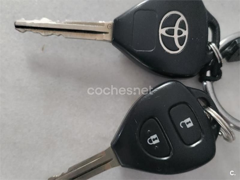 Usado Toyota HiLux 171 CV (125 kW) 2015 Negro Recogida