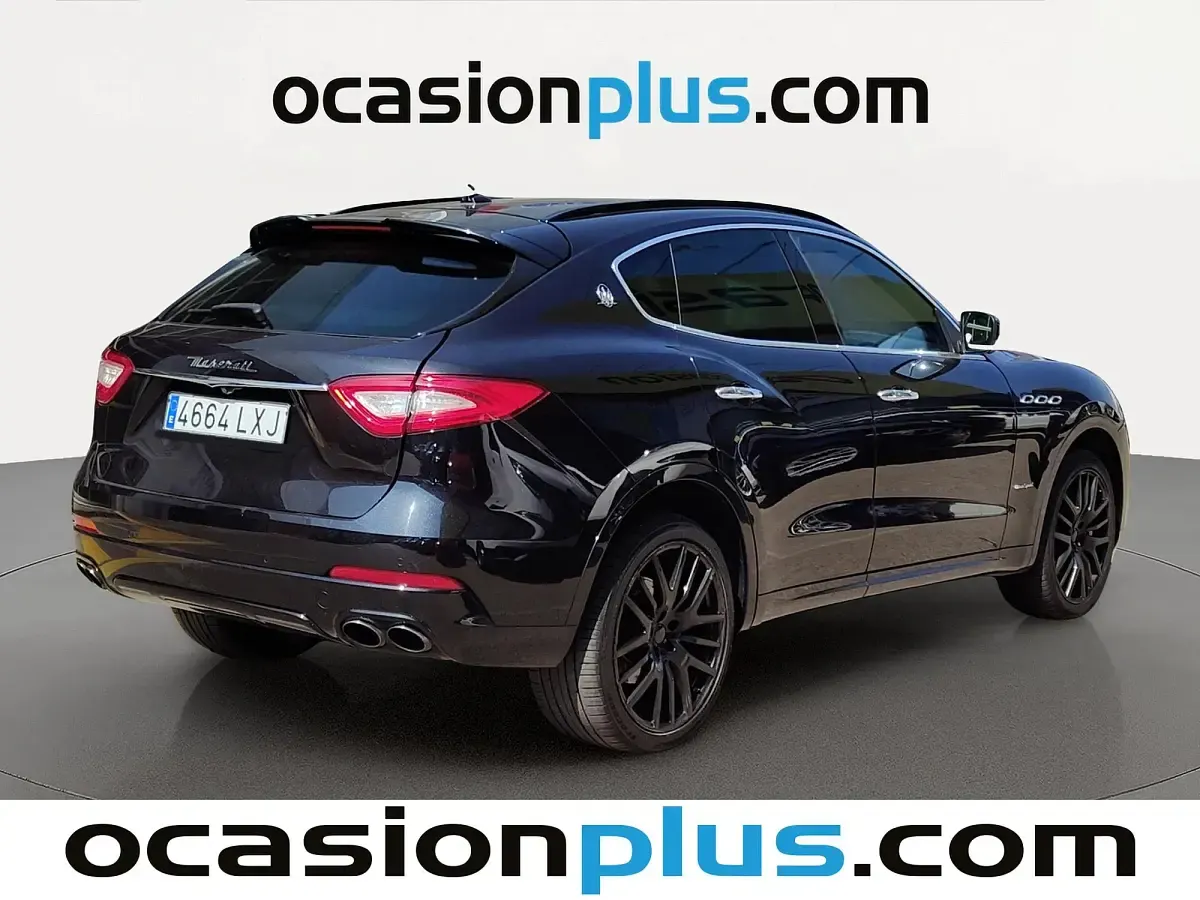 Usado Maserati Levante 430 CV (316 kW) 2018 Negro SUV