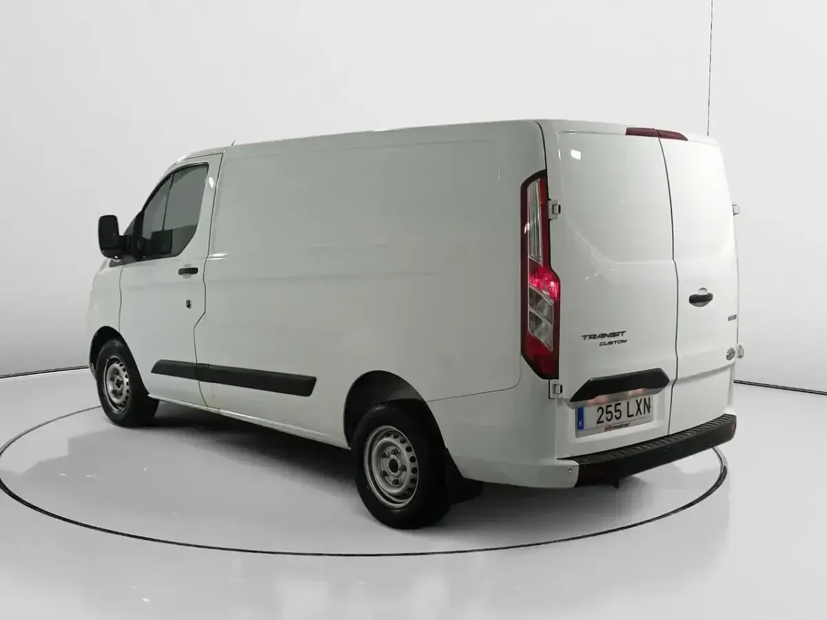 Usado Ford Transit Custom 130 CV (95 kW) 2022 Blanco Berlina
