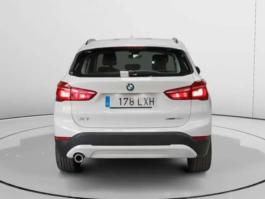 Usado BMW X1 Performance 116 CV (85 kW) 2022 Blanco SUV