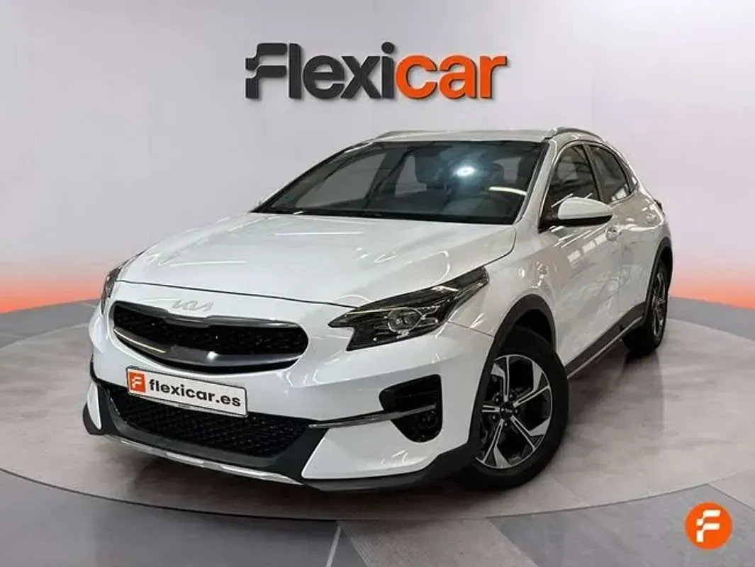Usado Kia XCeed 120 CV (88 kW) 2022 Blanco SUV