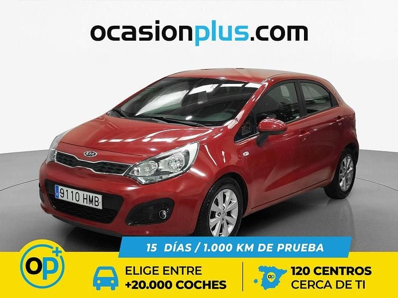Usado Kia Rio 90 CV (66 kW) 2012 Rojo Utilitario