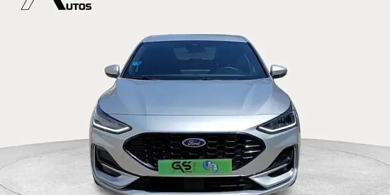 Usado Ford Focus ST-Line 155 CV (114 kW) 2024 Gris plata