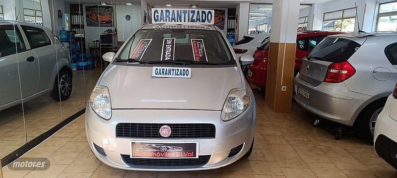 Plateado Usado 2010 Fiat Punto Evo Dynamic Utilitario | 3988 € - Imagen 1/4