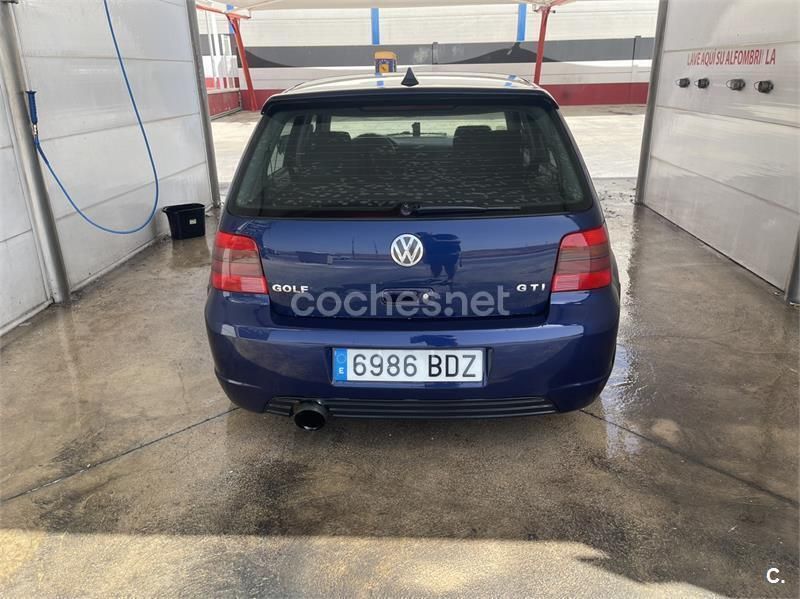 Usado VW Golf IV Highline 150 CV (110 kW) 2001 Azul Familiar