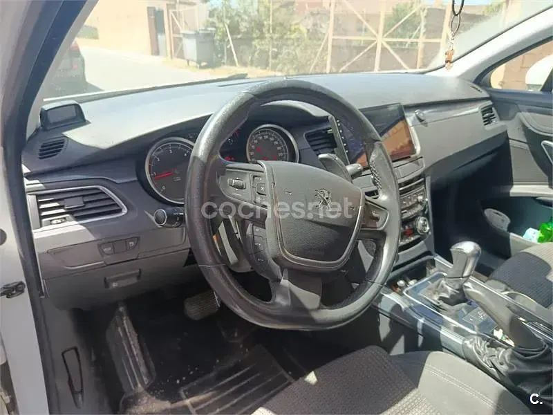 Usado Peugeot 508 Active 112 CV (82 kW) 2011 Blanco Berlina