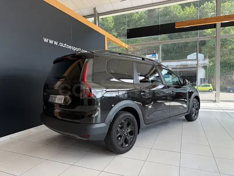 Usado Dacia Jogger 110 CV (80 kW) 2026 Negro Monovolumen