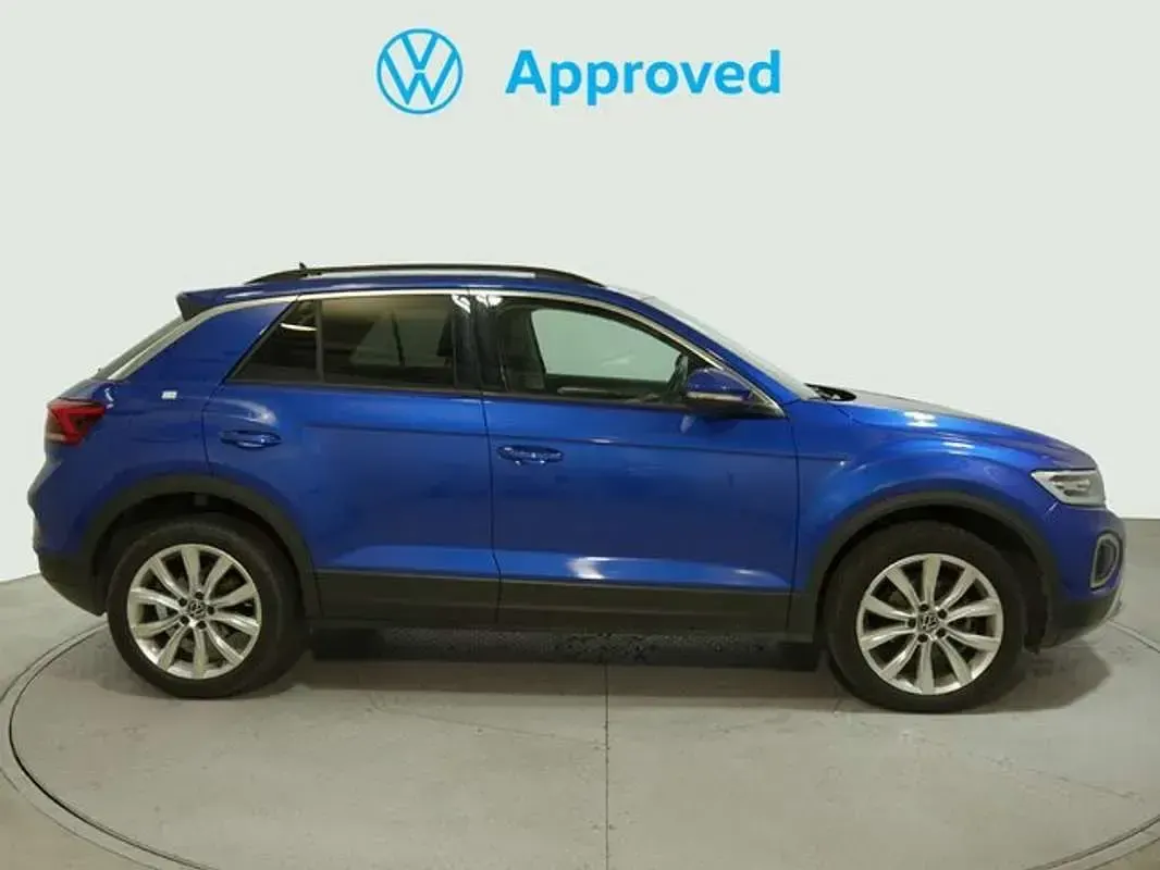 Usado VW T-Roc Life 150 CV (110 kW) 2025 Azul SUV