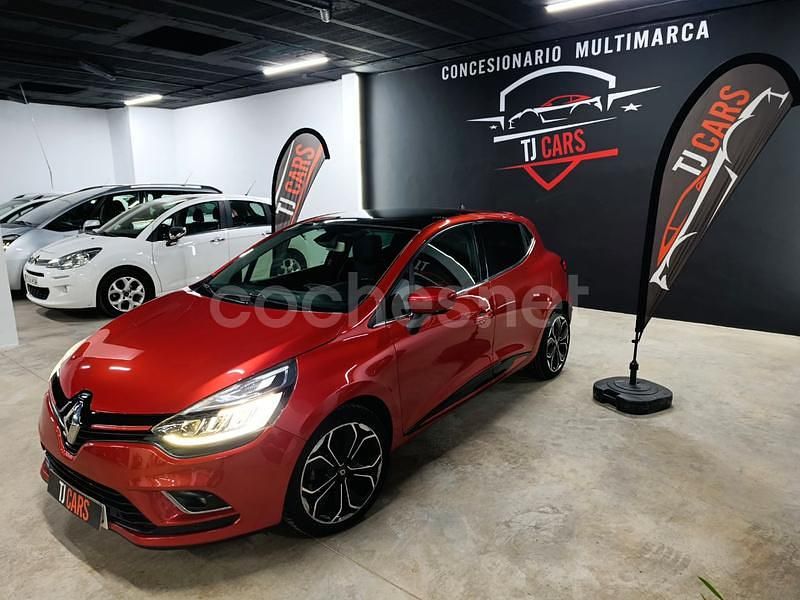 Usado Renault Clio IV 90 CV (66 kW) 2017 Granate Berlina