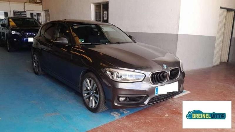 Usado BMW 118 136 CV (100 kW) 2018 Gris Utilitario