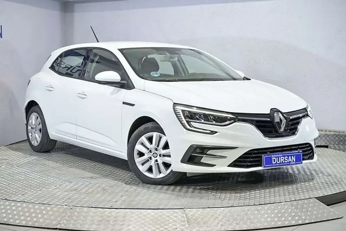 Usado Renault Mégane Business 116 CV (85 kW) 2022 Marrón Utilitario