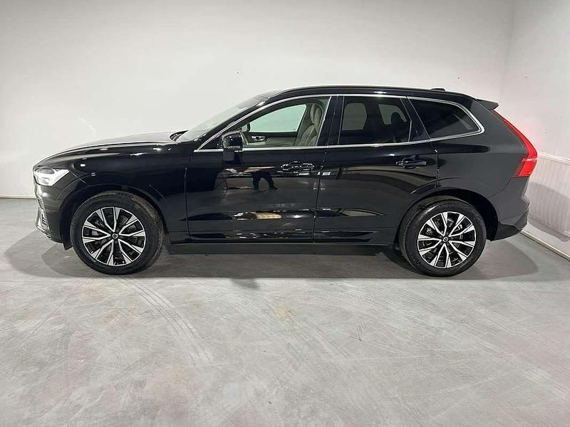 Usado Volvo XC60 Core 197 CV (144 kW) 2023 Negro SUV