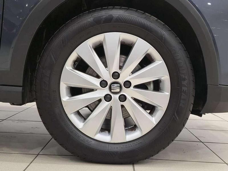 Usado Seat Arona Style 90 CV (66 kW) 2021 Gris SUV