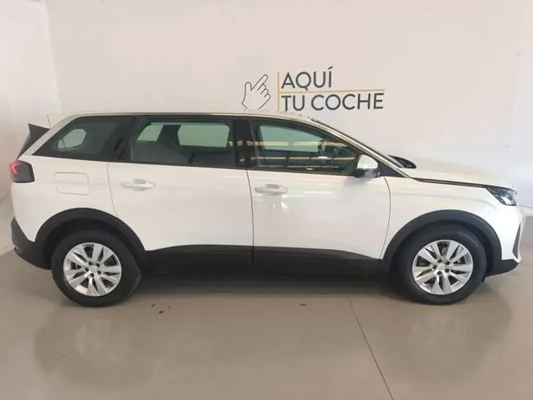 Usado Peugeot 5008 Active 131 CV (96 kW) 2021 Blanco SUV