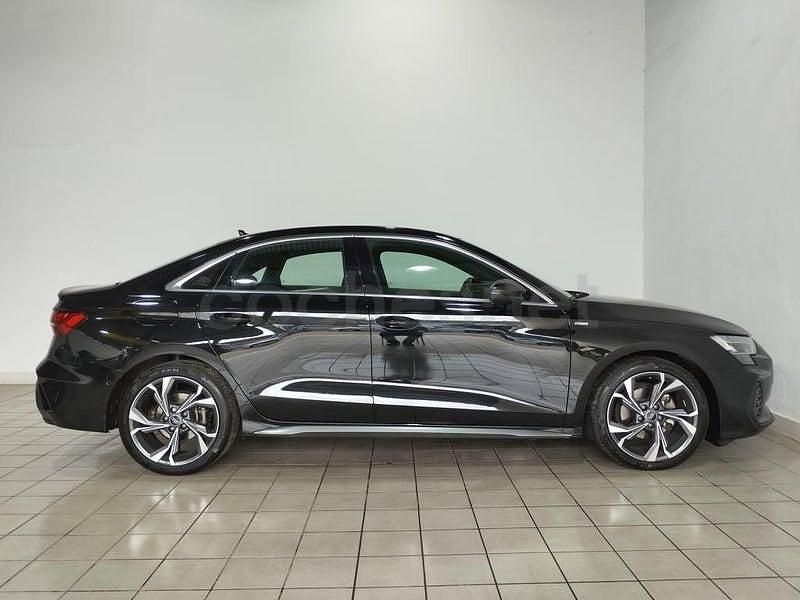 Usado Audi A3 S-Line 150 CV (110 kW) 2025 Negro Berlina