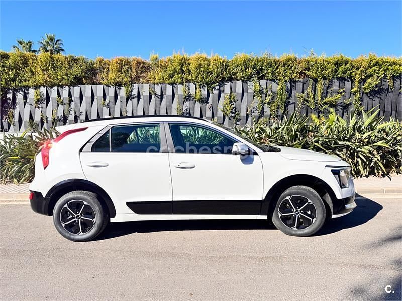 Nuevo Kia Niro 129 CV (94 kW) 2025 Blanco SUV