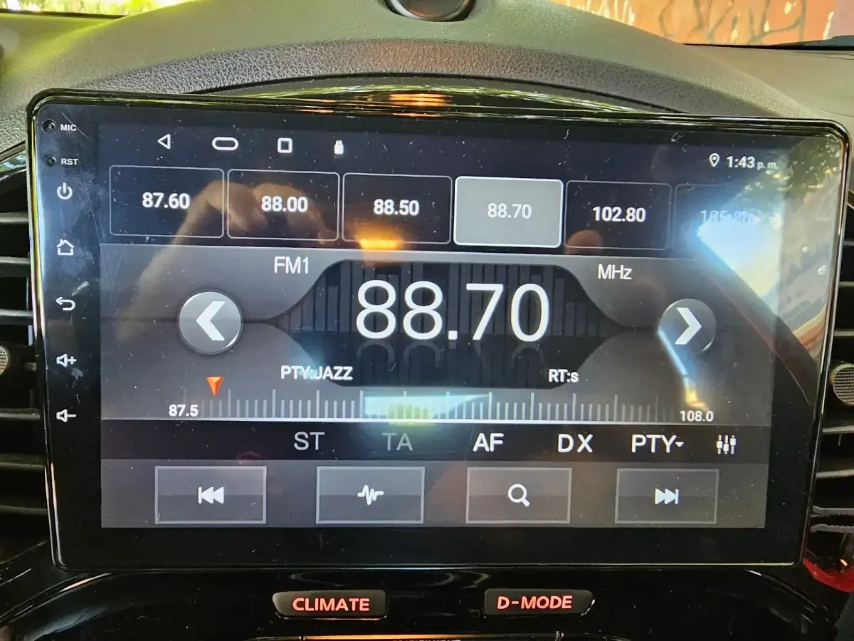 Usado Nissan Juke Tekna 115 CV (84 kW) 2014 Rojo SUV