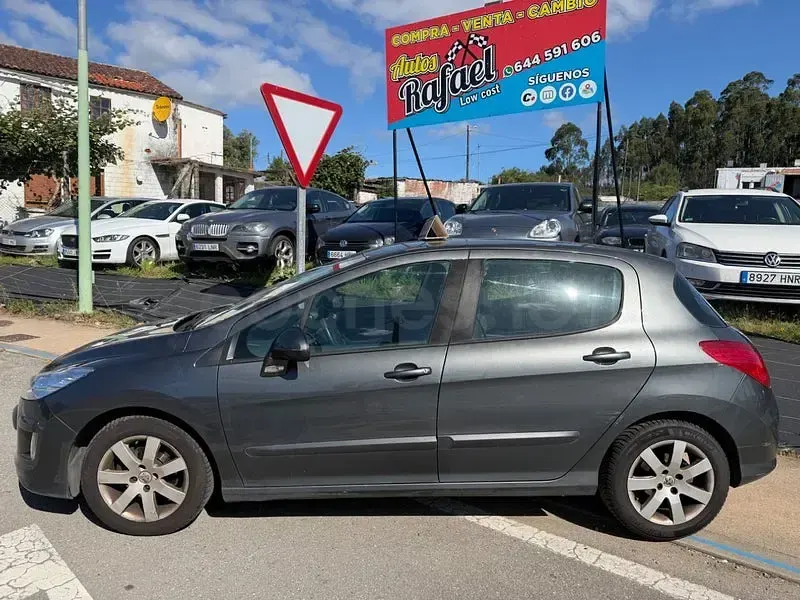 Usado Peugeot 308 110 CV (80 kW) 2010 Verde Berlina