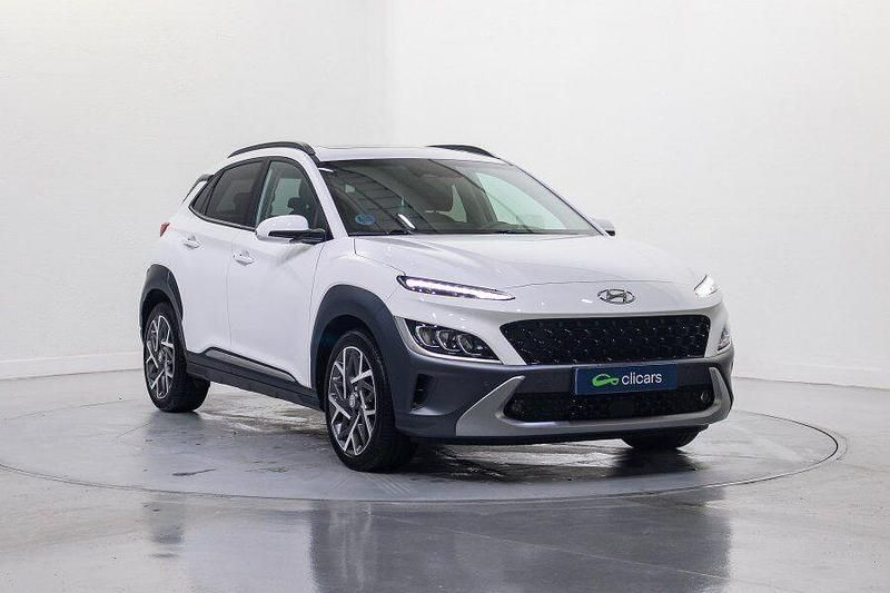Usado Hyundai Kona Style 141 CV (103 kW) 2022 Blanco SUV