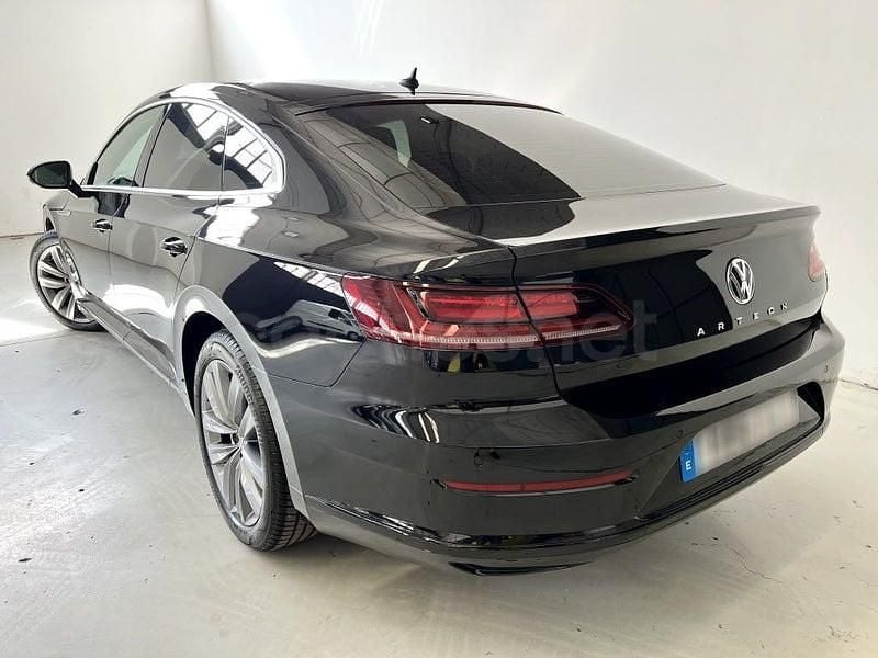 Usado VW Arteon 150 CV (110 kW) 2018 Negro Utilitario