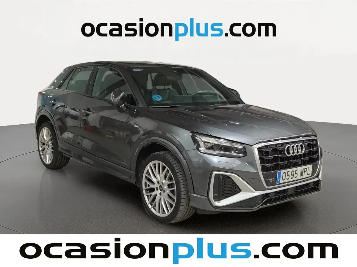 Usado Audi Q2 S-Line 150 CV (110 kW) 2024 Gris SUV