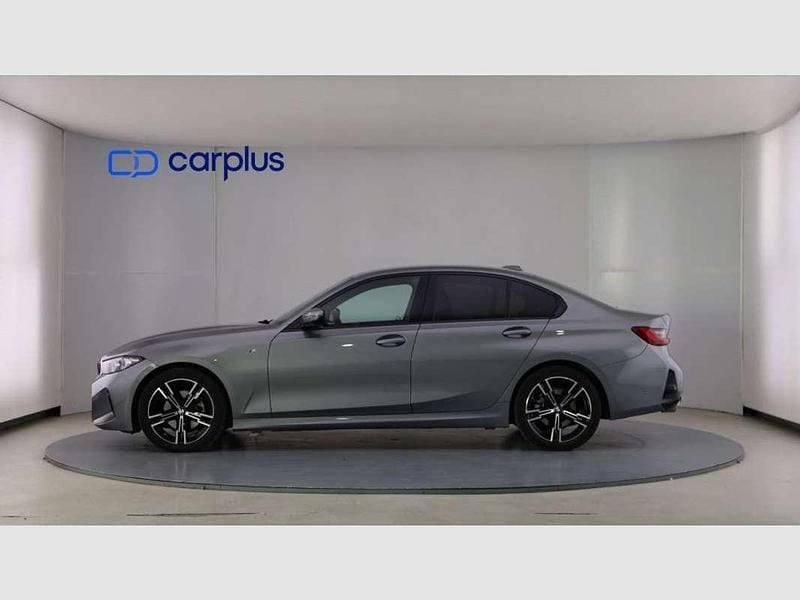 Usado BMW 320 Comfort Edition 190 HP (139 kW) 2025 Cinzento Sedan