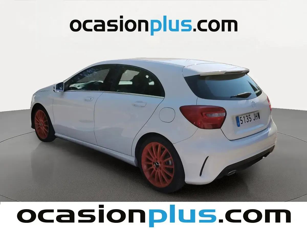 Usado Mercedes A200 Urban 136 CV (100 kW) 2015 Blanco Utilitario