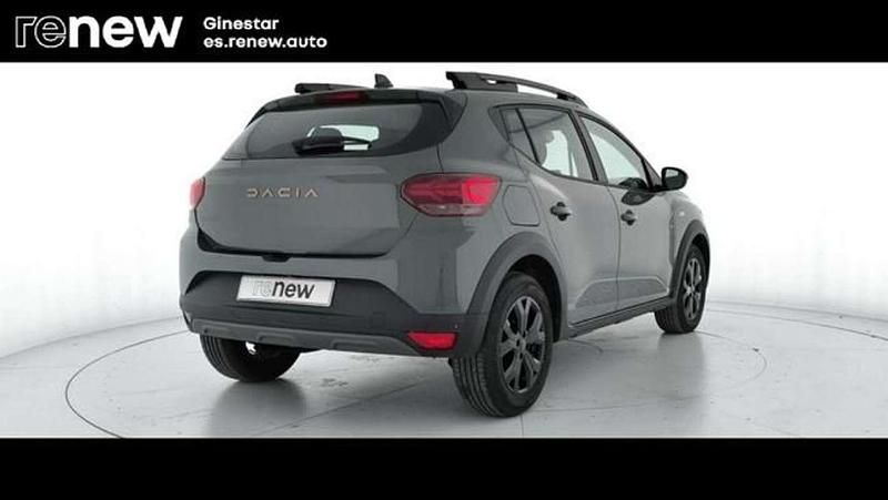 Usado Dacia Sandero Extreme 110 CV (80 kW) 2024 Verde Utilitario