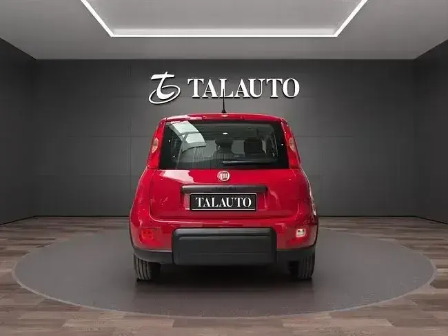 Nuevo Fiat Panda 70 CV (51 kW) 2025 Rojo Utilitario
