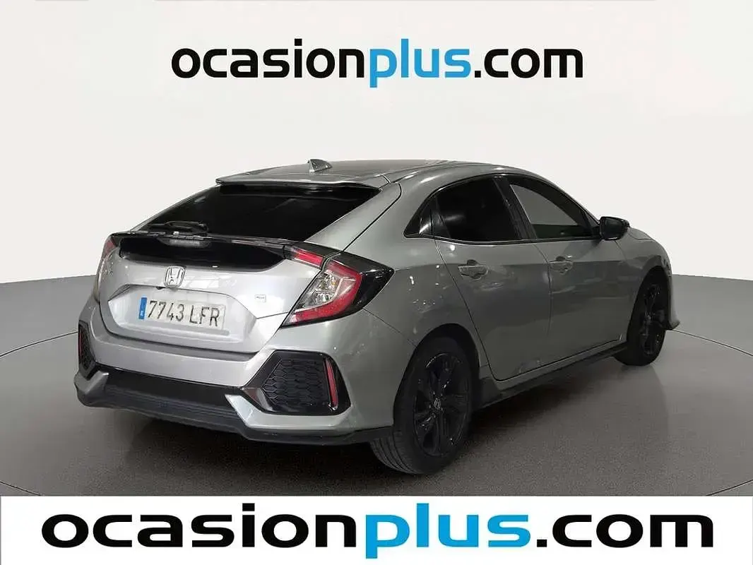 Usado Honda Civic Dynamic 126 CV (92 kW) 2020 Gris Utilitario