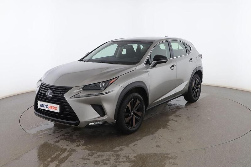 Usado Lexus NX300h Sport Line 197 CV (144 kW) 2019 Dorado SUV