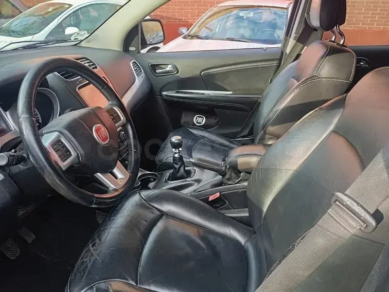 Usado Fiat Freemont 140 CV (102 kW) 2012 Negro SUV