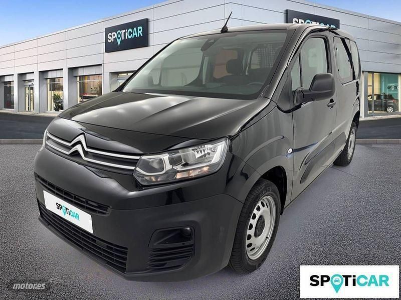 Negro Usado 2023 Citroën Berlingo Live Monovolumen | 17.990 € (Precio justo) - Imagen 1/4