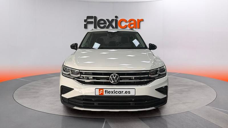 Usado VW Tiguan R-line 150 HP (110 kW) 2024 Branco SUV