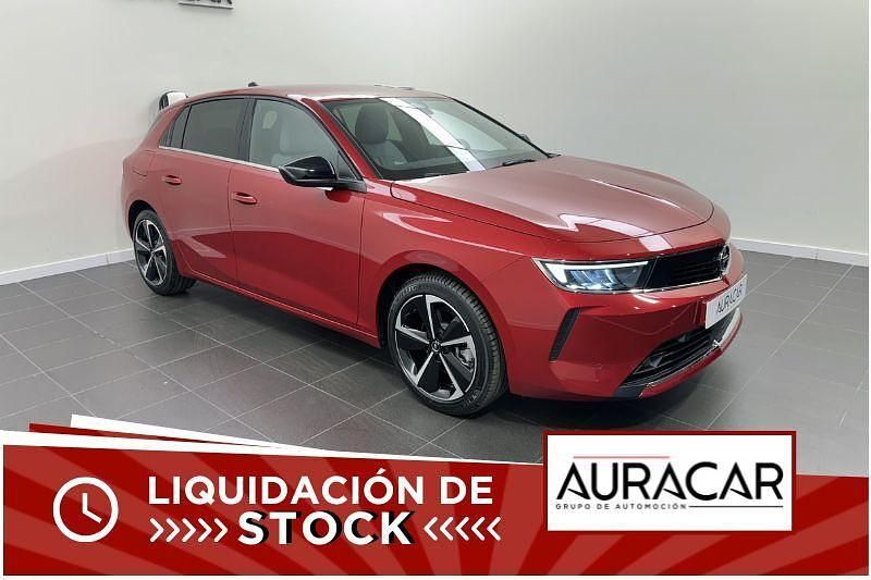 Usado Opel Astra S 130 CV (95 kW) 2024 Rojo Berlina