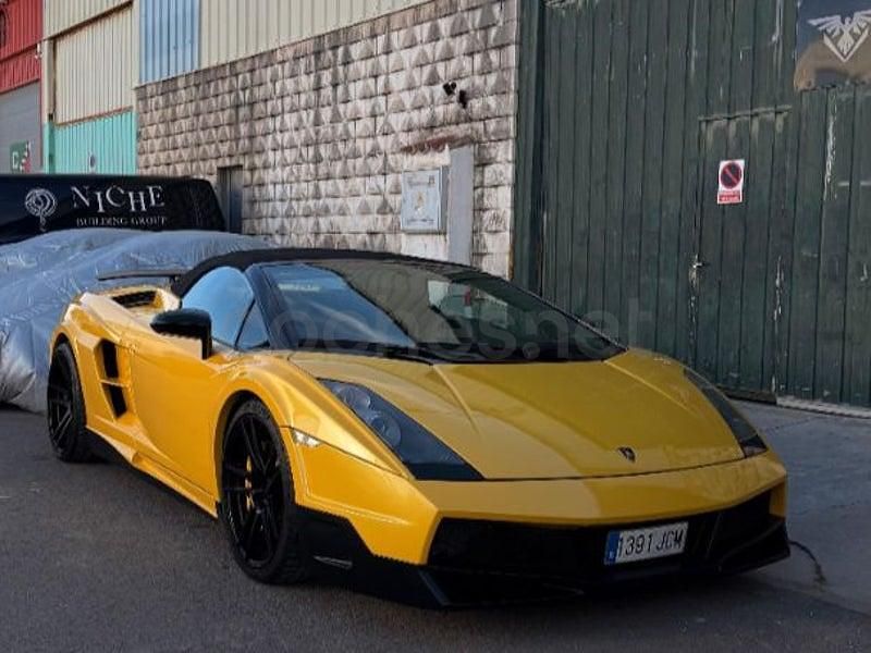 Usado Lamborghini Gallardo 520 CV (382 kW) 2006 Amarillo Descapotable