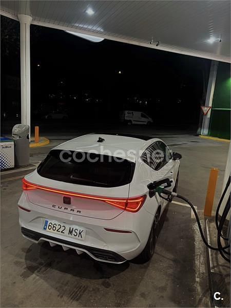 Usado Cupra Leon 150 CV (110 kW) 2024 Blanco Berlina
