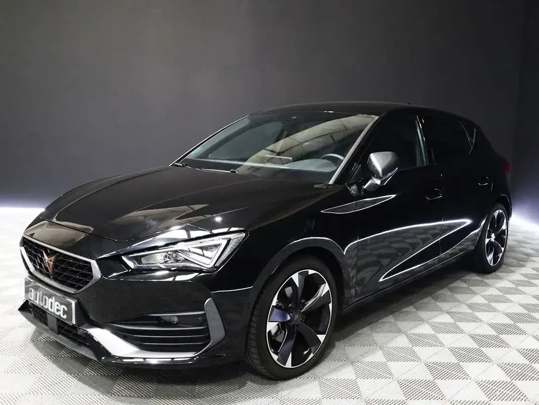 Używany Cupra Leon 150 KM (110 kW) 2024 Czarny Hatchback