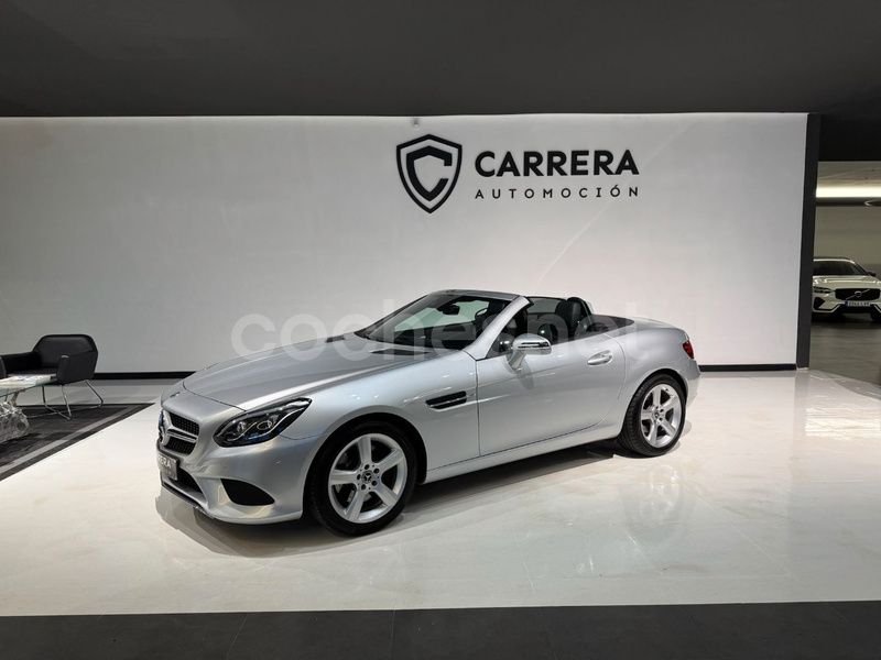Gris / plata Usado 2018 Mercedes SLC200 Descapotable | 33.495 € (Precio justo) - Imagen 1/4