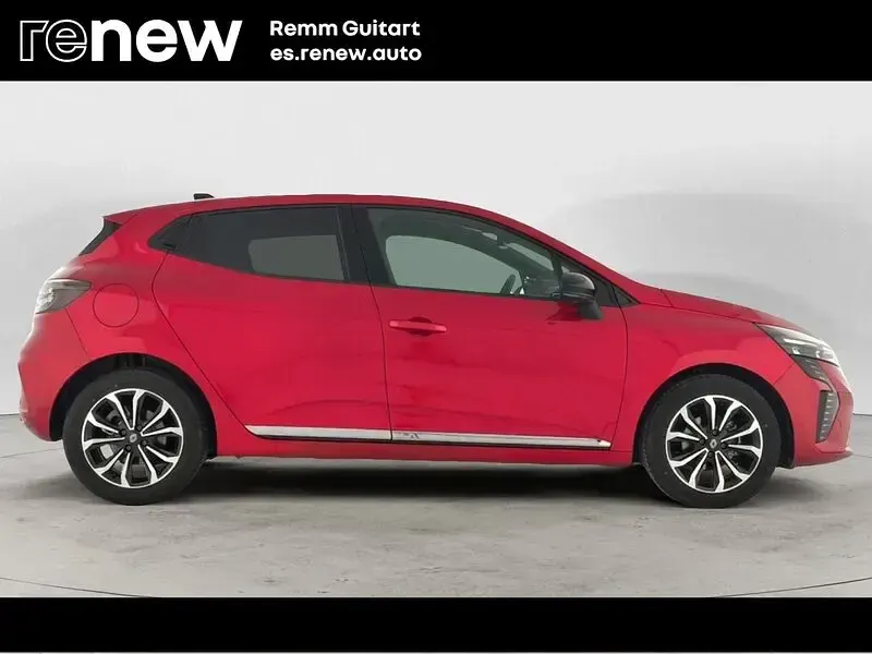Używany Renault Clio V Techno 100 KM (73 kW) 2025 Czerwony Sedan/Limuzyna