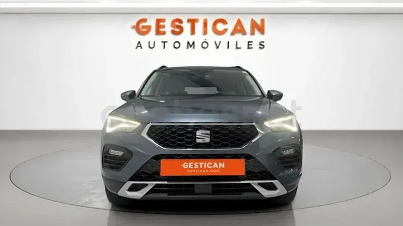 Usado Seat Ateca Style 150 CV (110 kW) 2022 Gris / plata SUV